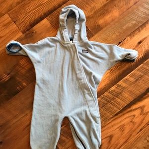 GUC 12mo fleece onesie